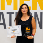Concha Pinazo Inmobiliaria con el premio Mejor Iniciativa Comercial 2025 en Paterna